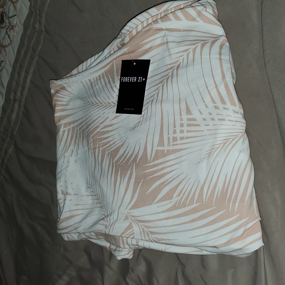 Plus Size Forever 21 Patterned Jordyn Pants - Picture 4 of 4